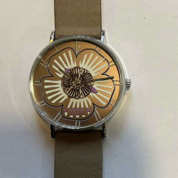 Coach Perry Watch With 36mm Face With Large Bronze Tone Flower & Leather Band - Picture 2 of 5